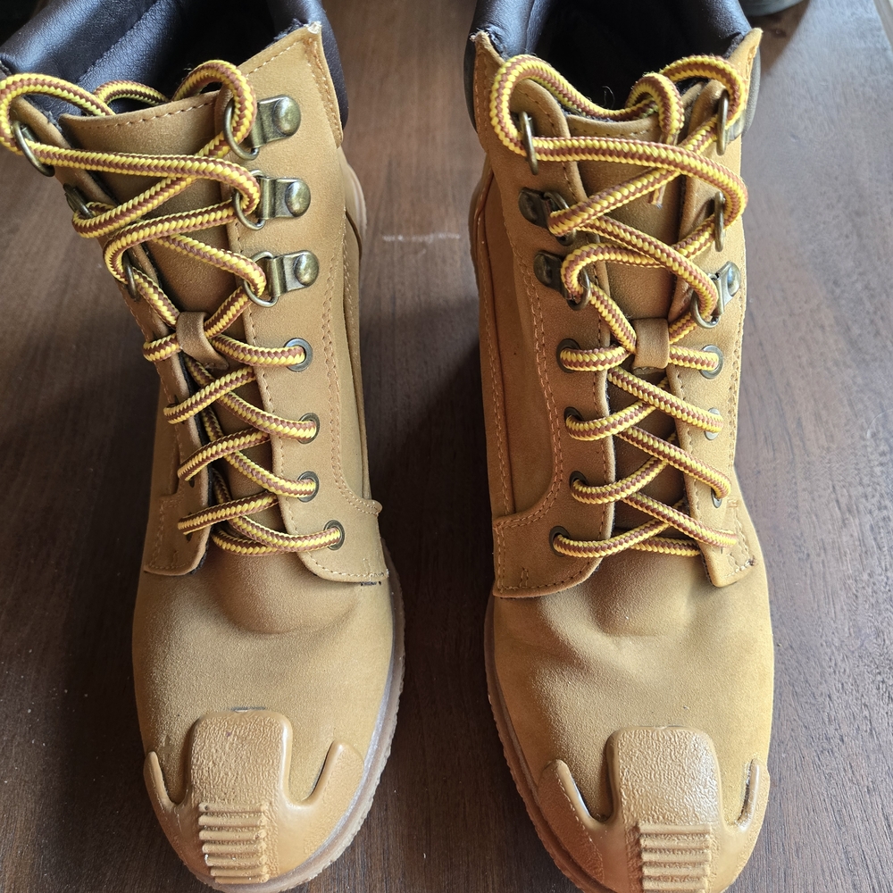 UNIONBAY Men's Tan Lace-Up Boots